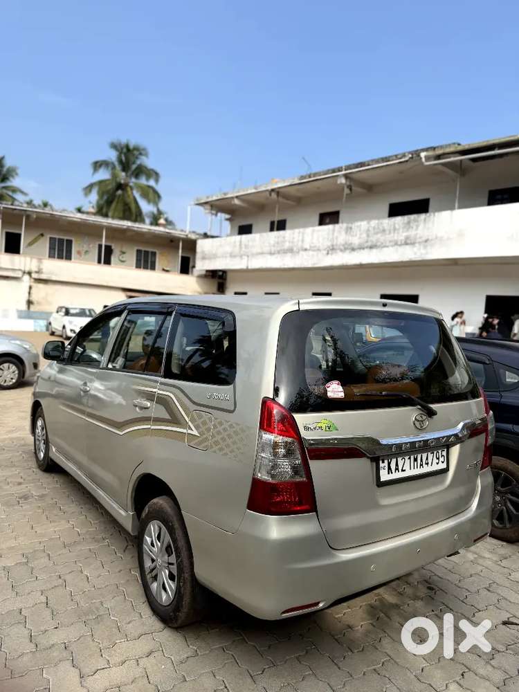 Toyota Innova 2015 Diesel Well Maintained