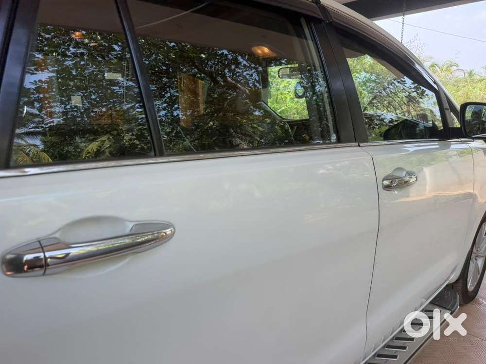 Toyota Innova Crysta 2016 Diesel 156000 Km Driven