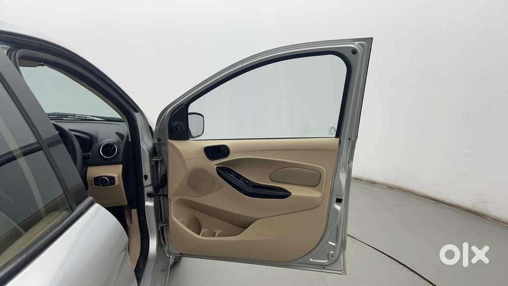 Ford Figo Aspire 1.5 Titanium Ti-vct At, 2016, Petrol