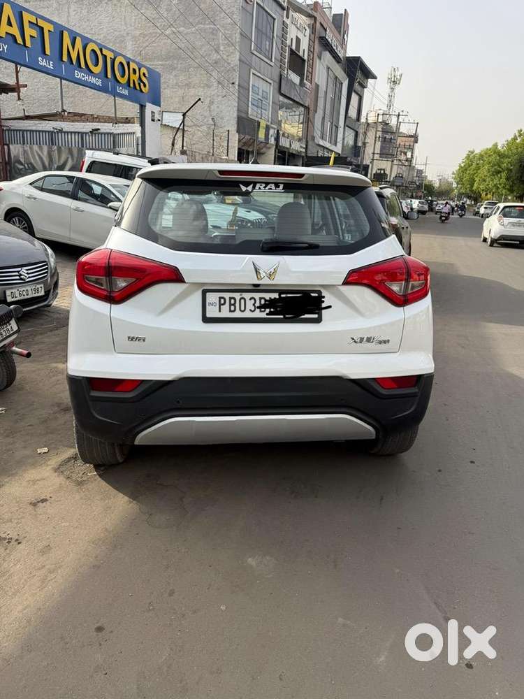 Xuv 300 W8 Optional Fresh Car No Any Problem