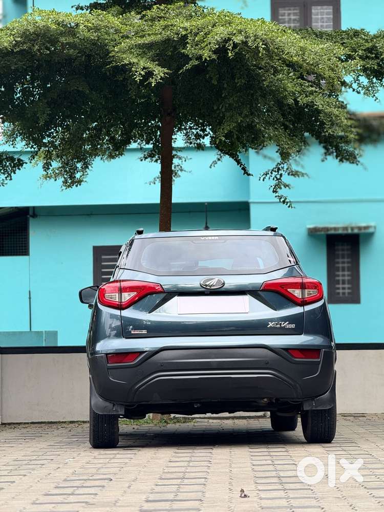 Mahindra Xuv300 1.2 W6 Amt Petrol, 2021, Petrol