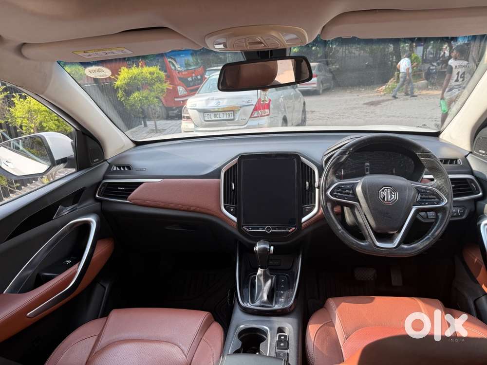 Mg Hector Plus Sharp 2020