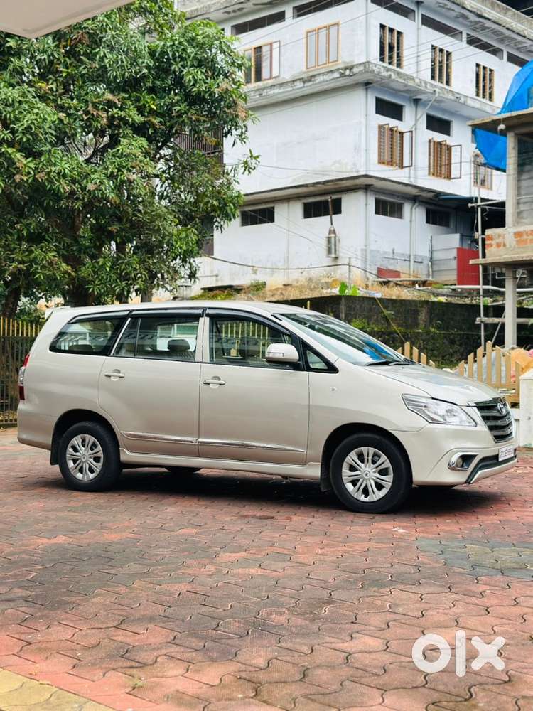 Toyota Innova 2013 Diesel Well Maintained