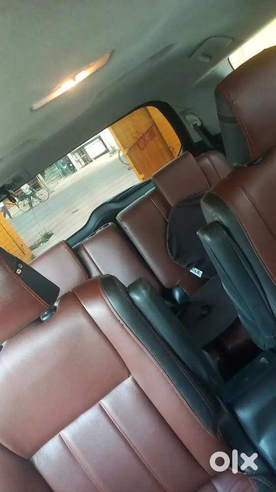 Toyota Innova Crysta 2022 Variant Mt