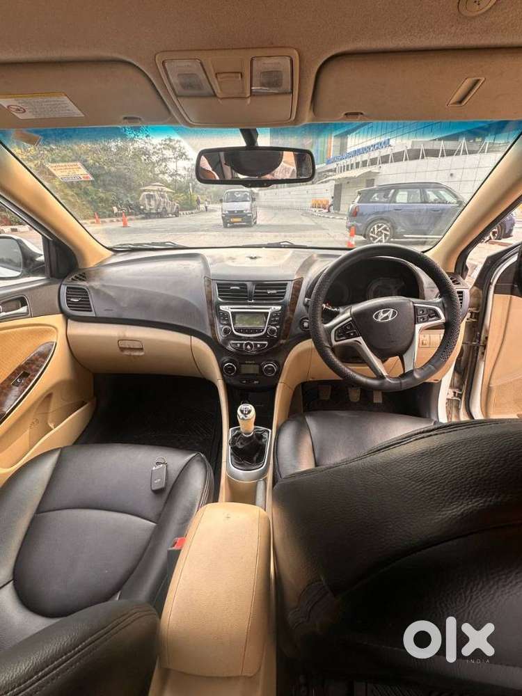 Hyundai Verna Fluidic 1.6 Vtvt Sx Opt, 2014, Petrol
