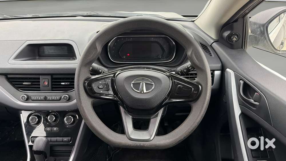 Tata Nexon 1.5 Revotorq Xma Amt (s), 2021, Petrol