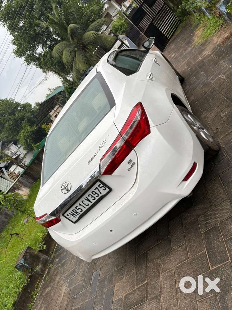 Toyota Corolla Altis 2016