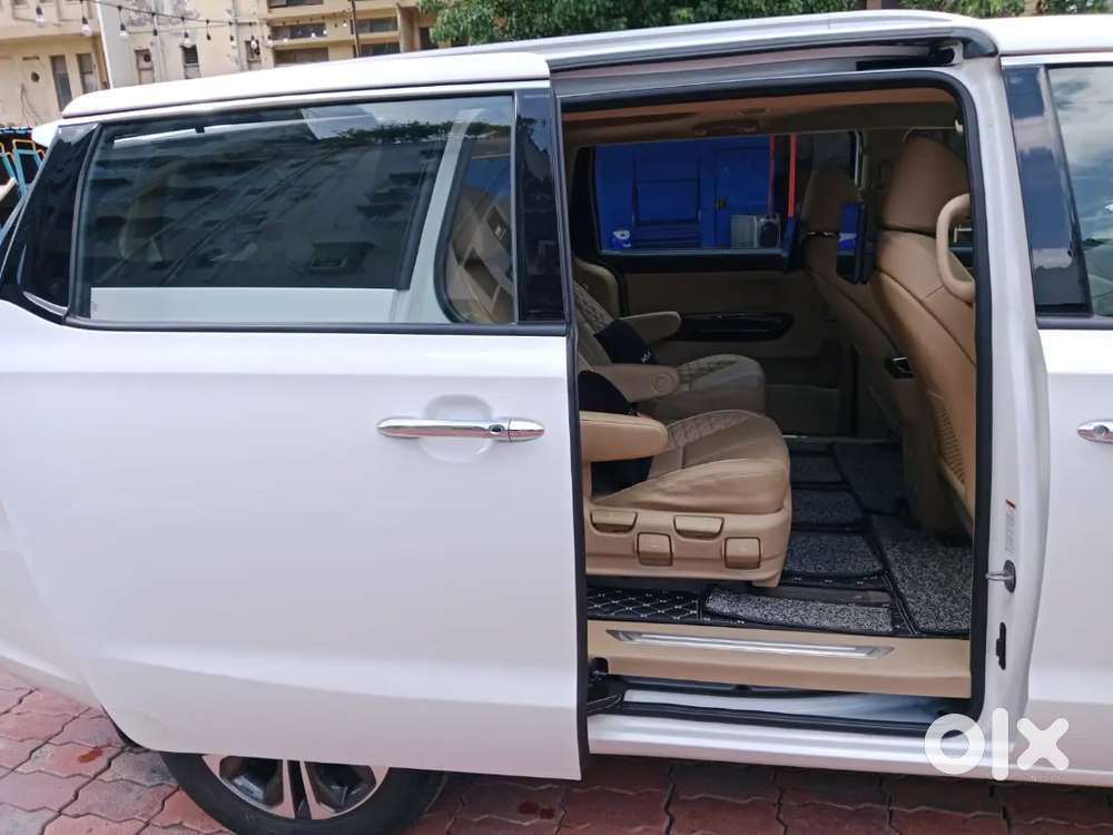 Kia Carnival Limousine 2023