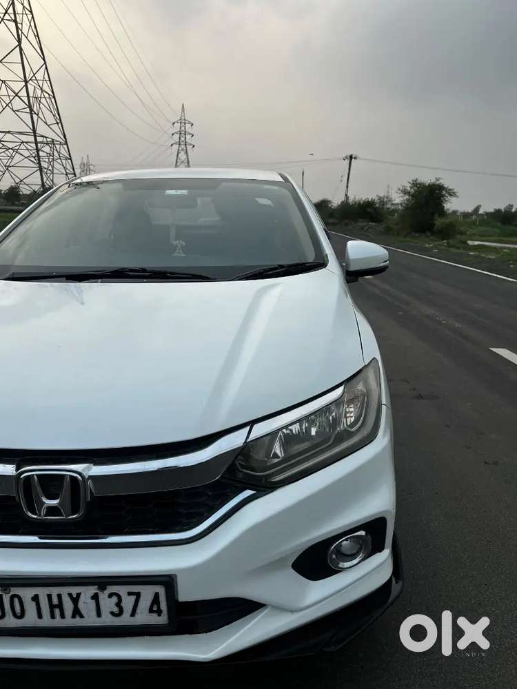 Honda City 2018 Sv 1.5 I-vtec Petrol + Cng  75,000 Km