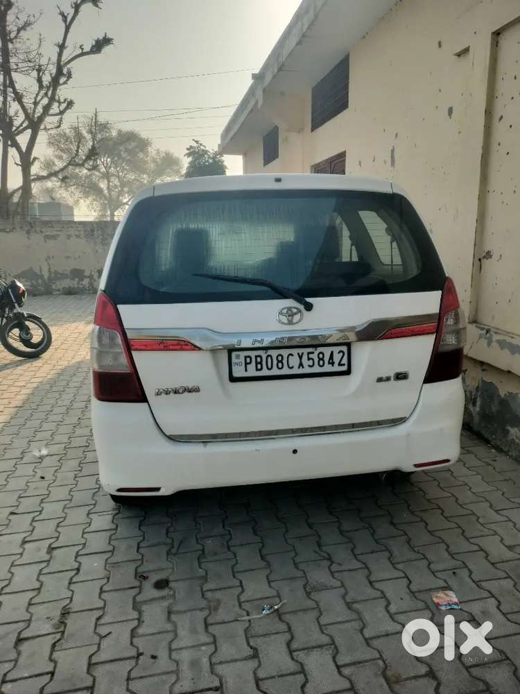 Toyota Innova 2006 Diesel 100000 Km Driven