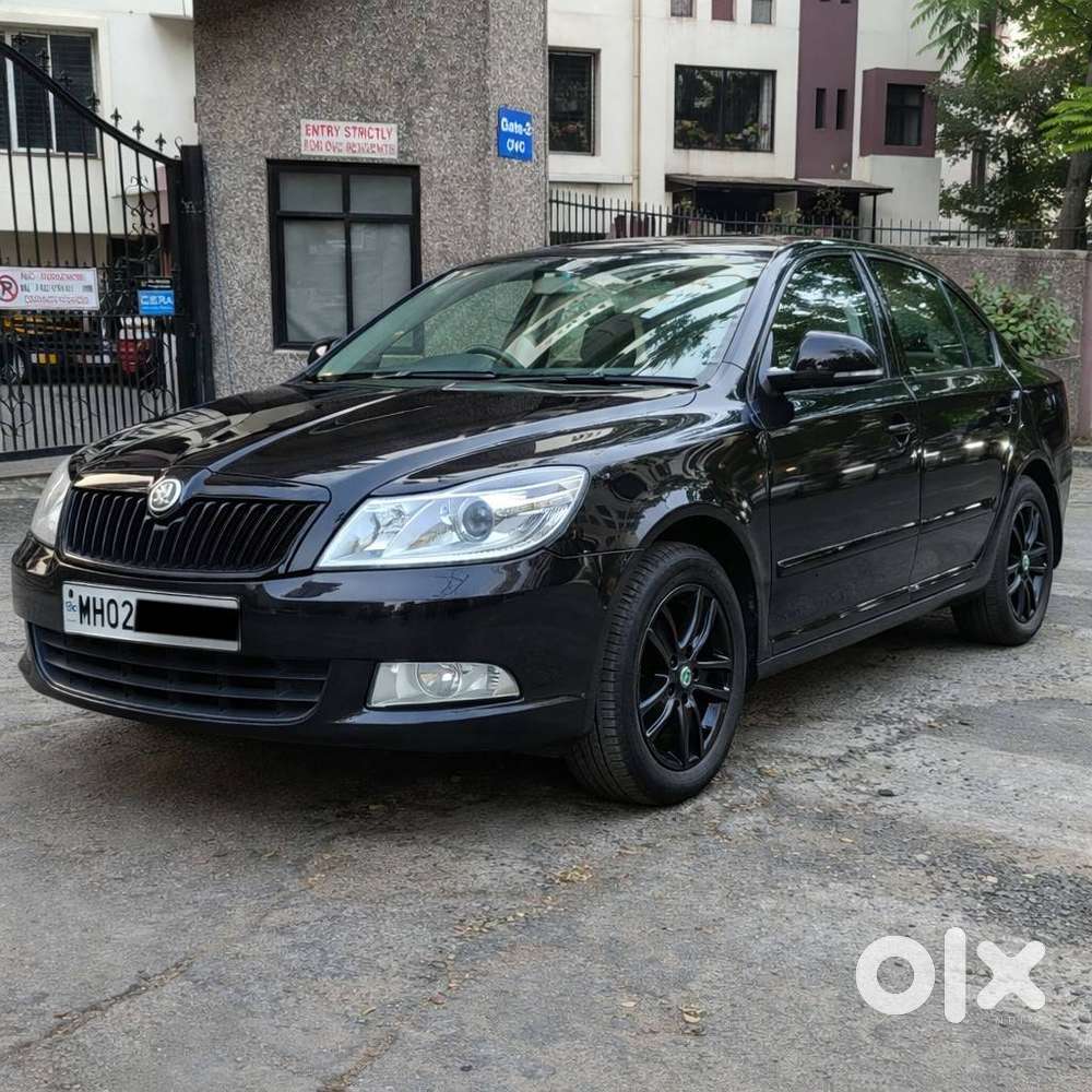 Skoda Laura 1.8 Tsi Ambiente, 2011, Petrol