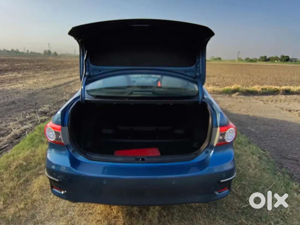 Toyota Corolla Altis 1.8g 2011 Petrol Manual