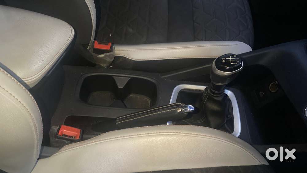 Nissan Magnite Kuro Edition 1.0 Petrol Mt, 2024, Petrol