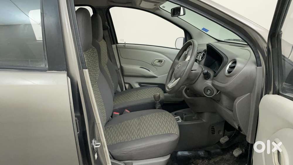 Datsun Redigo T Option, 2016, Petrol
