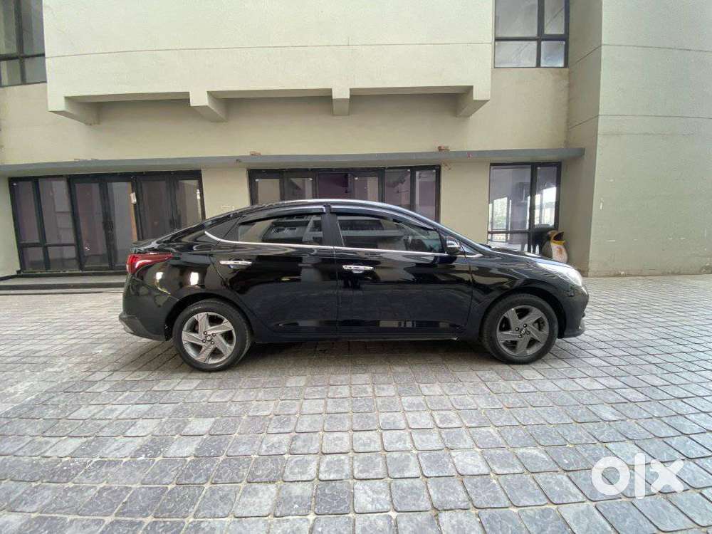 Hyundai Verna 1.5 Sx Diesel At, 2022, Diesel