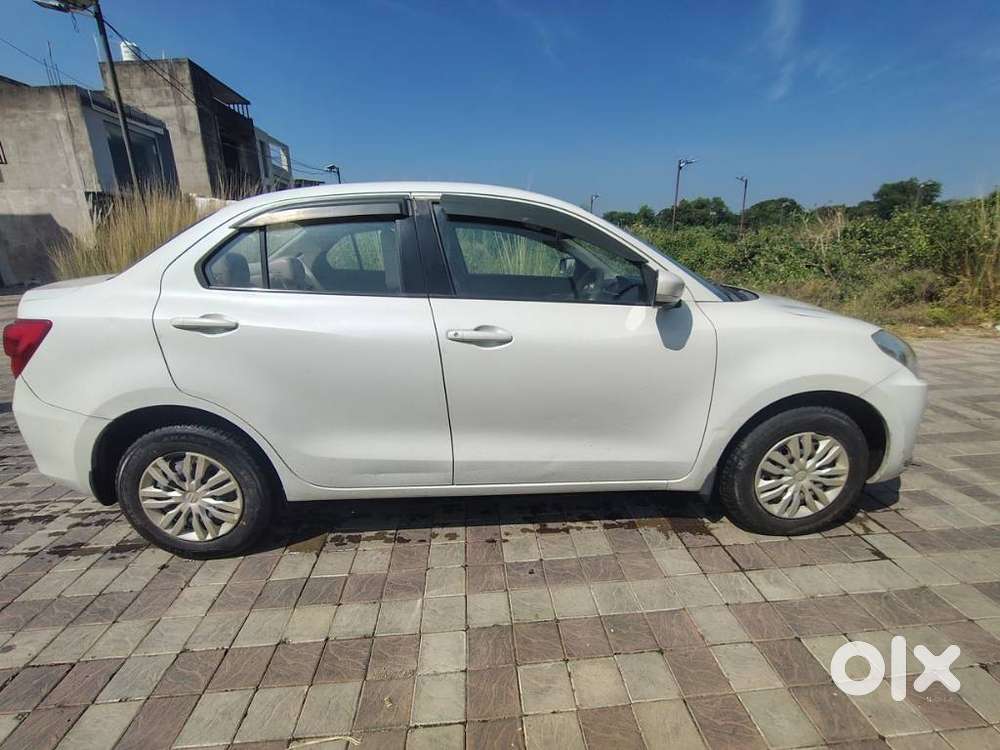 Maruti Suzuki Swift Dzire Vxi Optional, 2020, Petrol