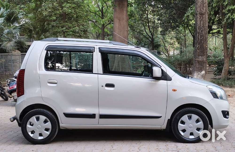 Maruti Suzuki Wagon R Amt Vxi Plus, 2017, Petrol