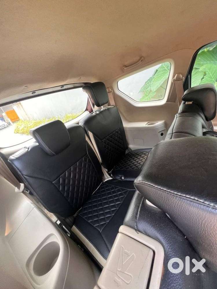 Maruti Suzuki Ertiga 1.5 Vxi, 2022, Petrol