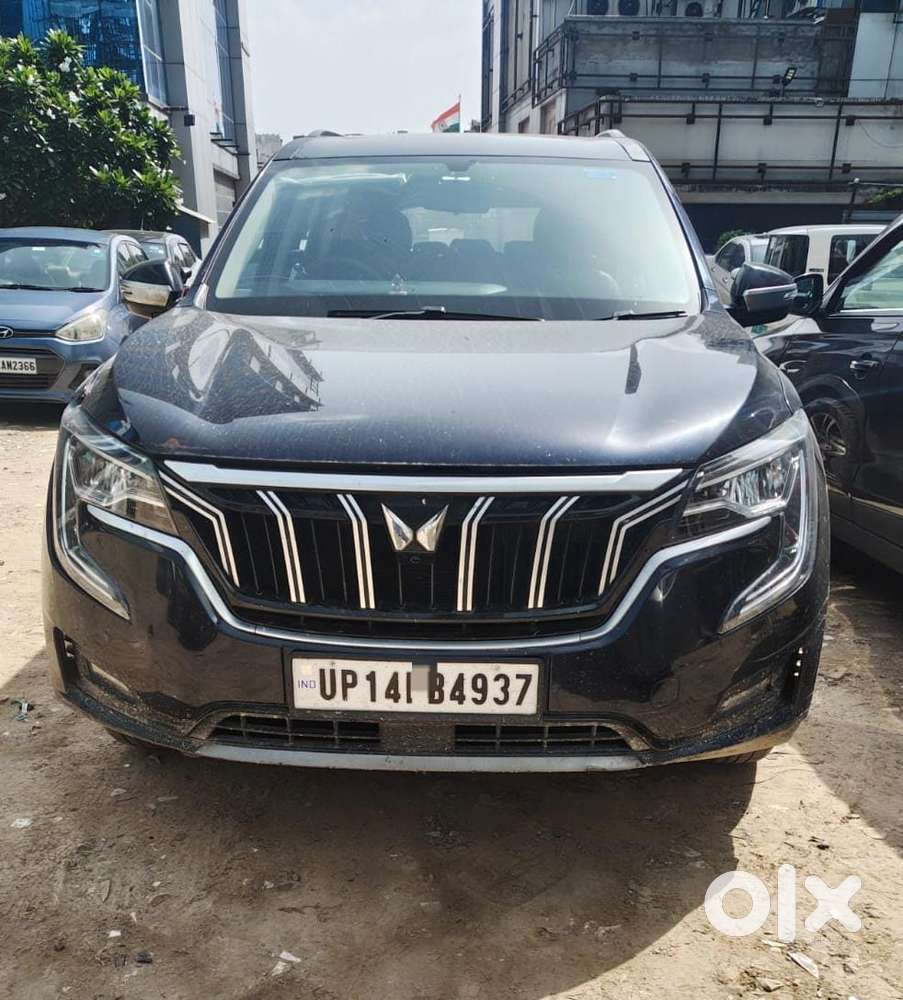 Mahindra Xuv700 Ax 5 Petrol Mt 7 Str (e), 2022, Petrol
