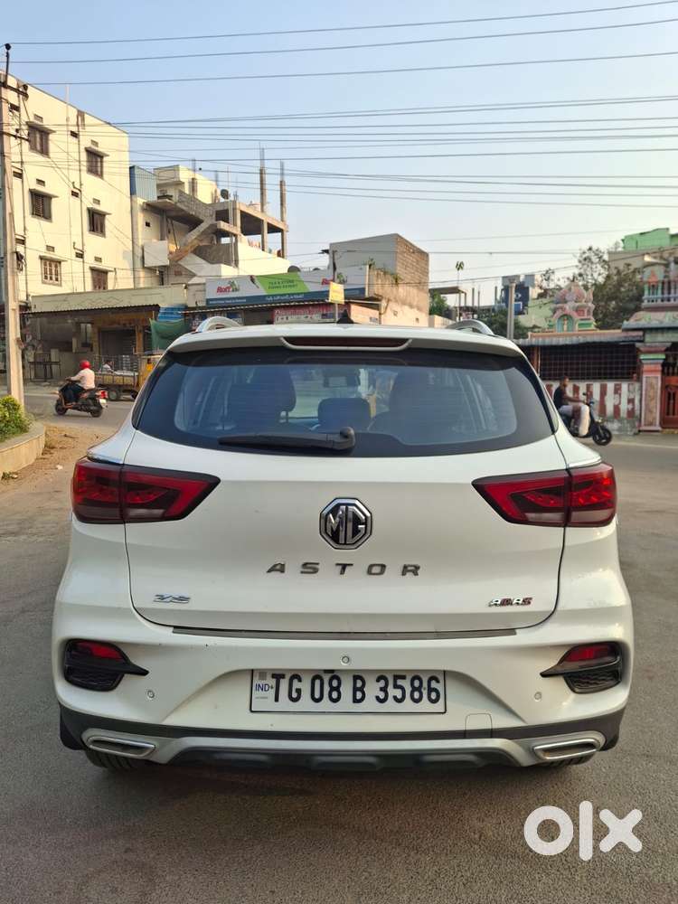 Mg Astor 1.5 Savvy Cvt S Red, 2023, Petrol