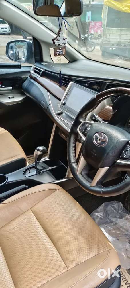 Toyota Innova Crysta [2020-ongoing] 2.4 Zx At 7 Str, 2021, Diesel