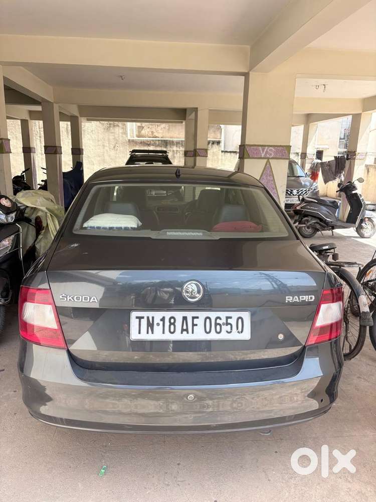 Skoda Rapid 1.6 Mpi Style Plus