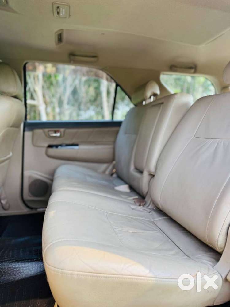 Toyota Fortuner 4x2 At 2.8 Diesel, 2013, Diesel