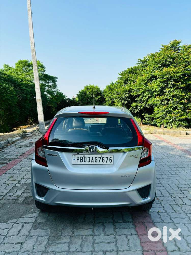 Honda Jazz V Automatic, 2015, Petrol