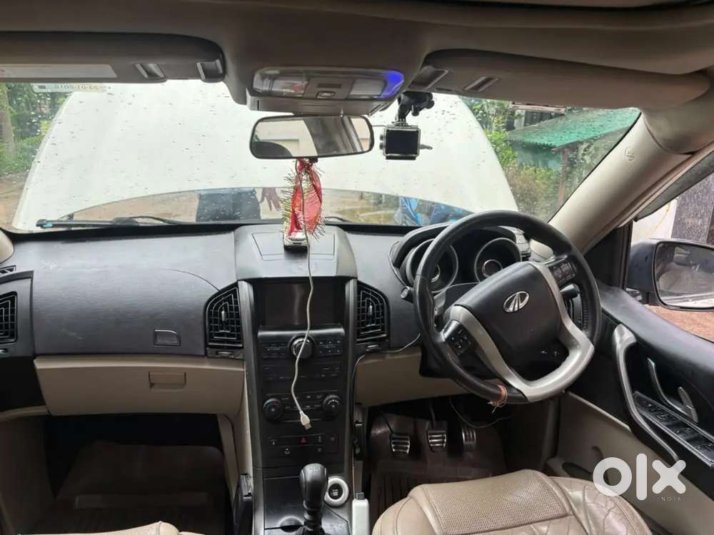 Mahindra Xuv500 W10 Diesel 2016 (sunroof)