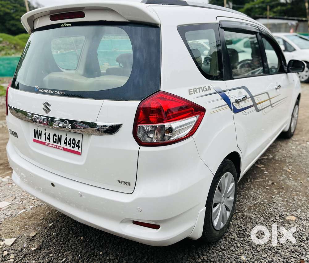Maruti Suzuki Ertiga 1.4 Vxi Cng Anniversary Edition, 2017, Cng & Hy..