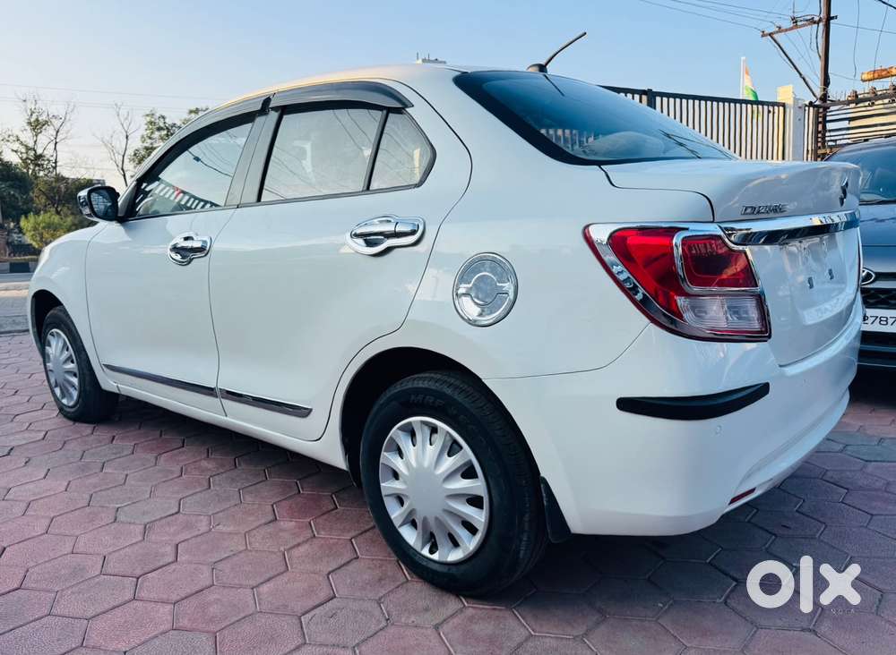 Maruti Suzuki Dzire Vxi Ags, 2021, Petrol