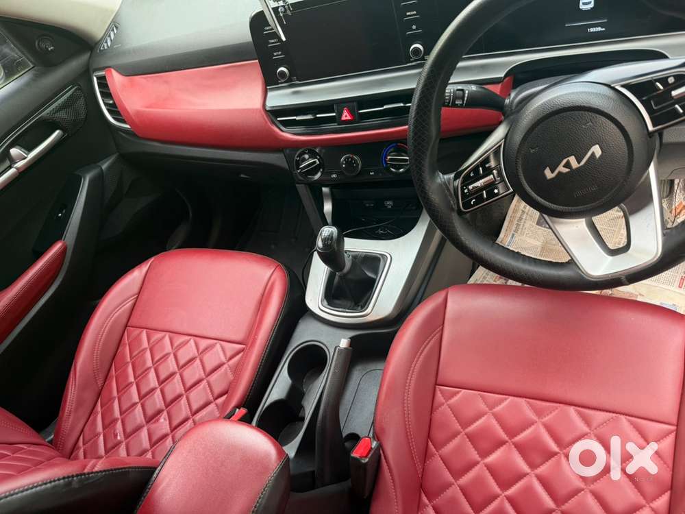 Kia Seltos Petrol Manual 2025