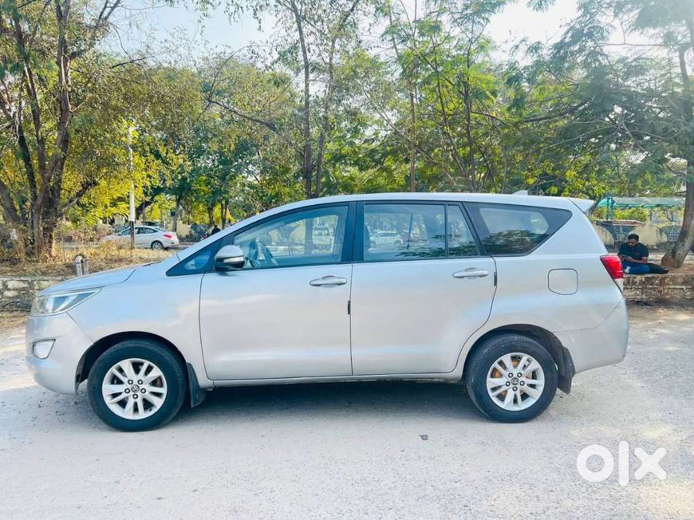 Toyota Innova Crysta 2.4 G Mt, 2017, Diesel