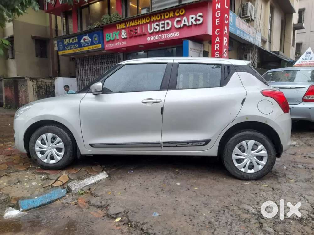 Maruti Suzuki Swift Vxi, 2022, Petrol