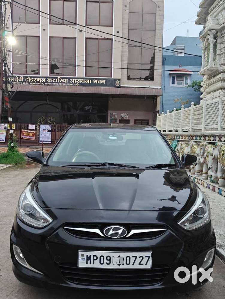 Hyundai Verna Fluidic 1.6 Vtvt Sx Opt, 2014, Petrol