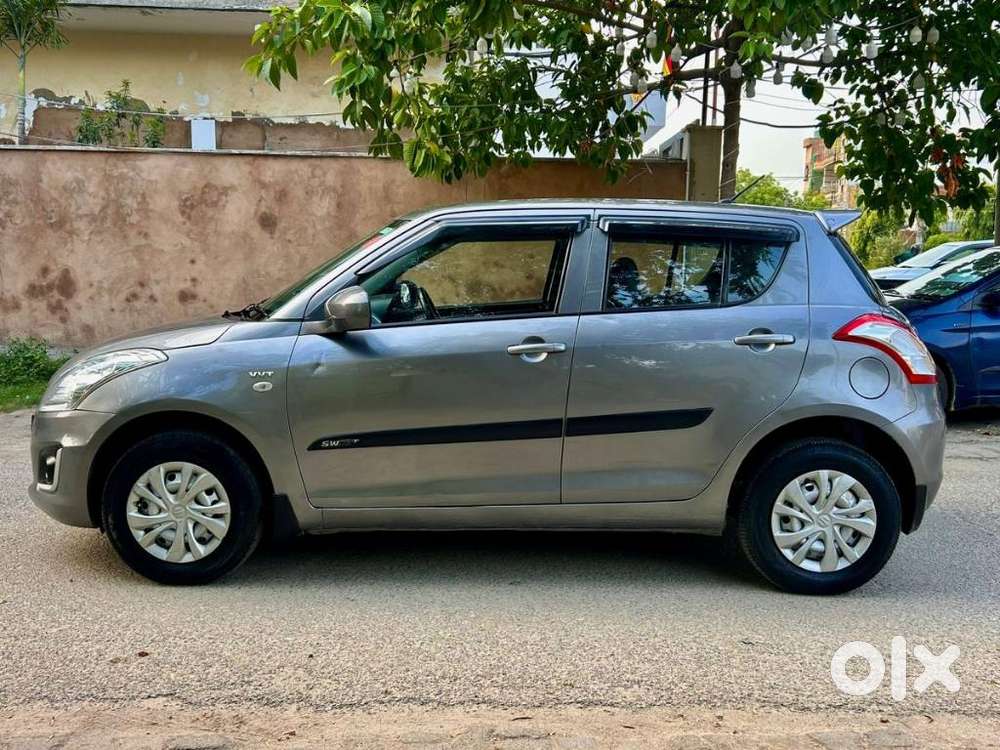 Maruti Suzuki Swift Lxi Option, 2017, Petrol