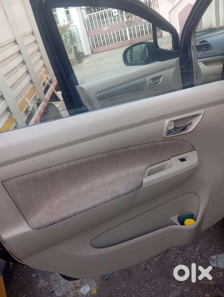 Maruti Suzuki Ertiga 2012