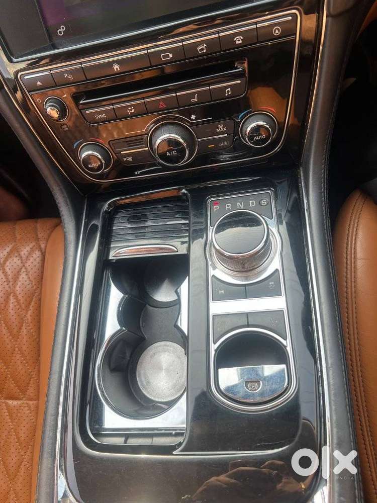 Jaguar Xj L 2.0 Petrol, 2017, Petrol