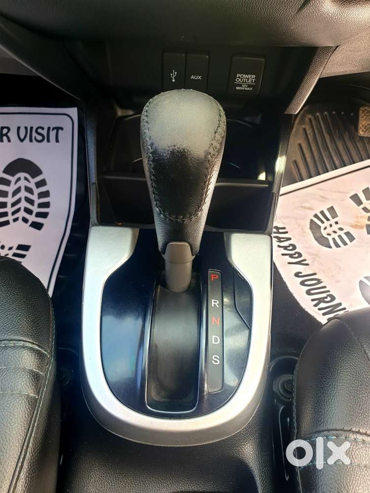 Honda Jazz V Automatic, 2017, Petrol