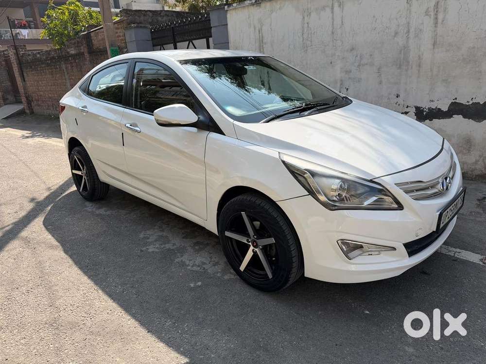 Hyundai Fluidic Verna 2015 Diesel 108264 Km Driven Genuine Kmseiyh Vip