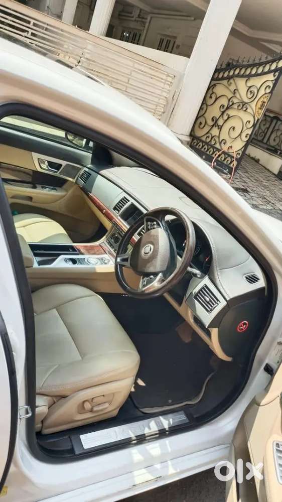 Jaguar Xf 3.0 Luxury 2012 Model