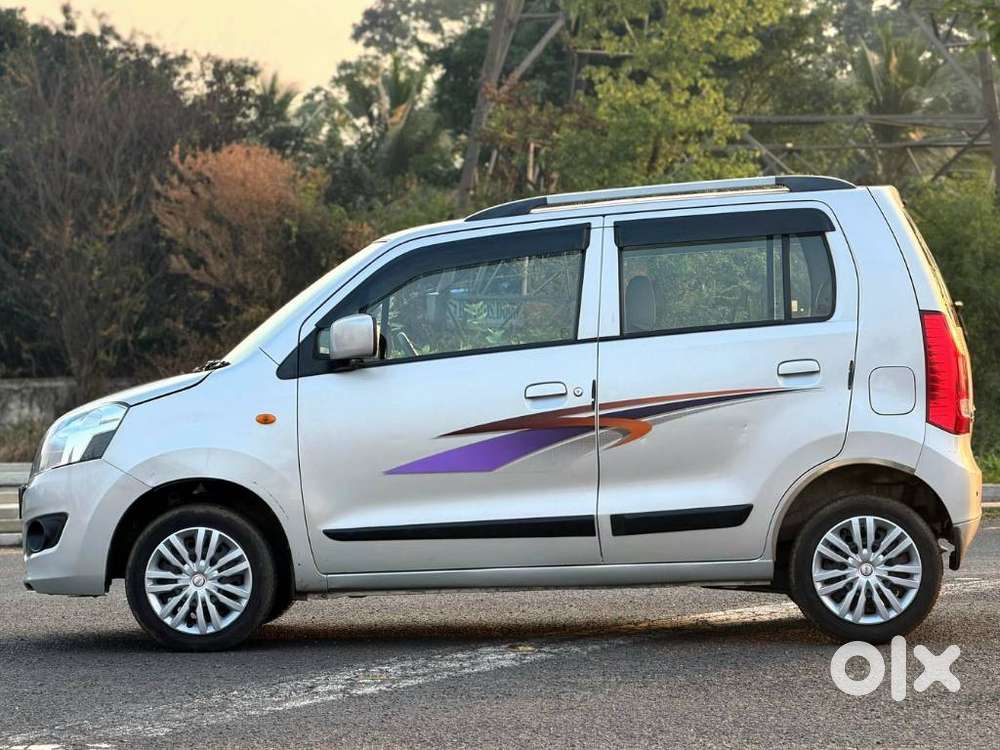 Maruti Suzuki Wagon R Vxi 1.0, 2016, Petrol