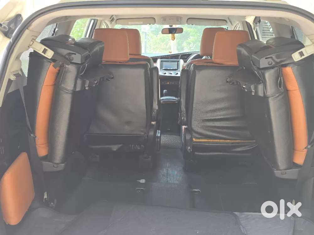 Toyota Innova Crysta 2.8 Gx At 7 Str, 2016, Diesel