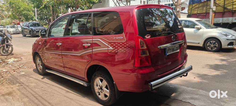 Toyota Innova 2.5 Vx 8 Seater Bs Iv, 2007, Diesel