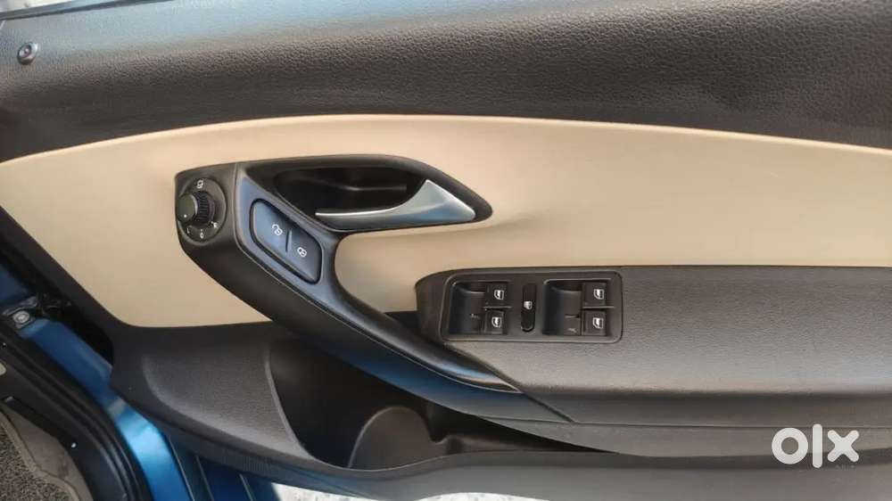 Excellent Condition Volkswagen Ameo Highline'2016 Dec Top Model