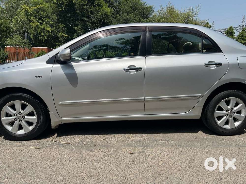 Toyota Corolla Altis G Hv At, 2013, Petrol