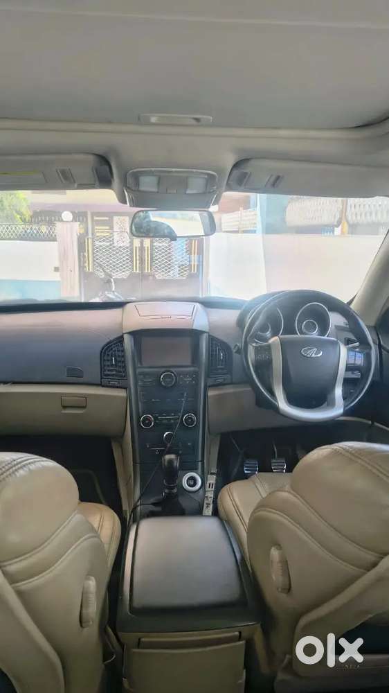 Mahindra Xuv700 2015 Diesel 120000 Km Driven