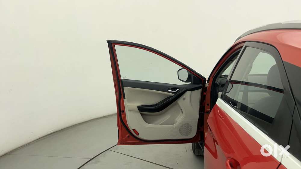 Tata Nexon 1.2 Revotron Xza Plus, 2022, Petrol