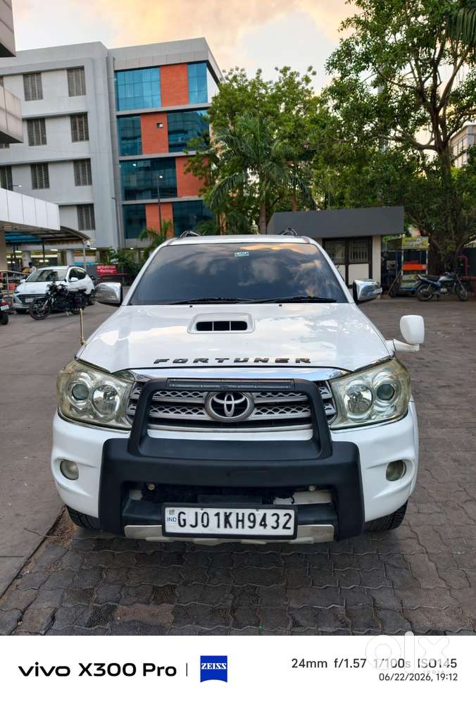 Toyota Fortuner 3.0 4x4 Manual, 2011, Diesel