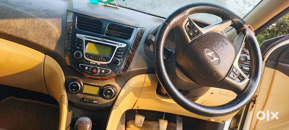 Hyundai Verna 2012